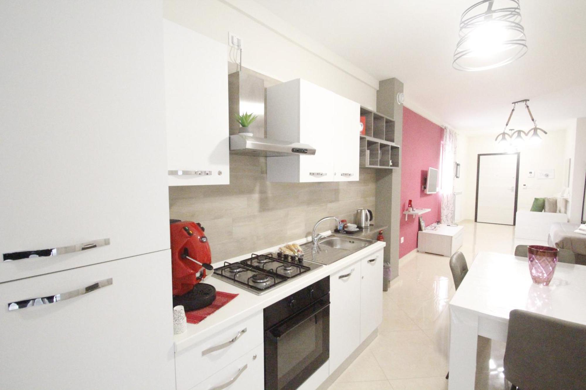 B&B Elles Con Parcheggio Interno Barletta Bagian luar foto